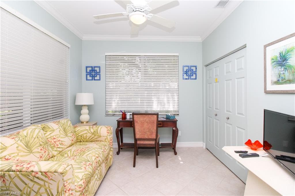 817 Carrick Bend CIR # 101, NAPLES FL 34110-42