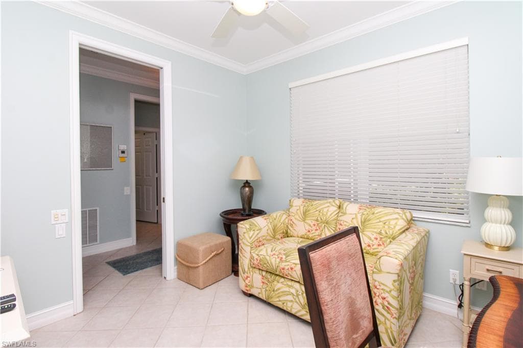 817 Carrick Bend CIR # 101, NAPLES FL 34110-44