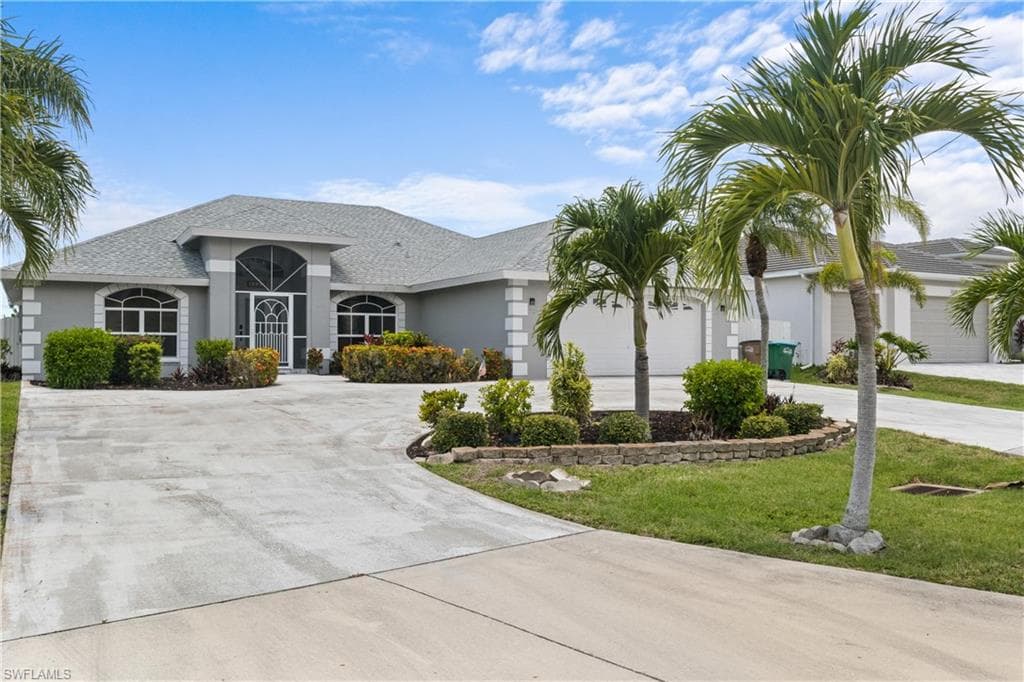 3332 SE 22nd PL, CAPE CORAL FL 33904-31