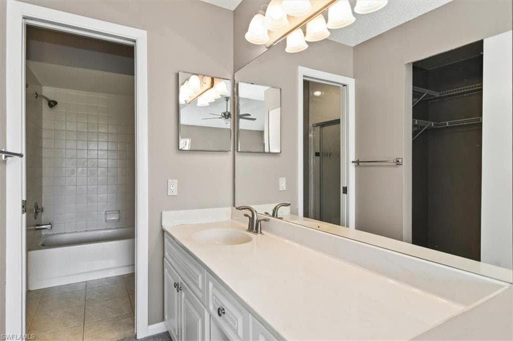 17260 Eagle TRCE # 10, FORT MYERS FL 33908-17