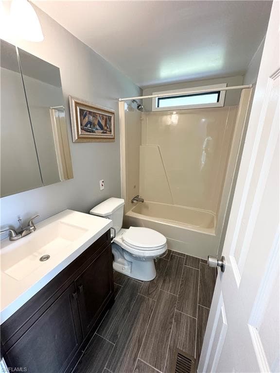 16091 Siesta DR, FORT MYERS FL 33908-16