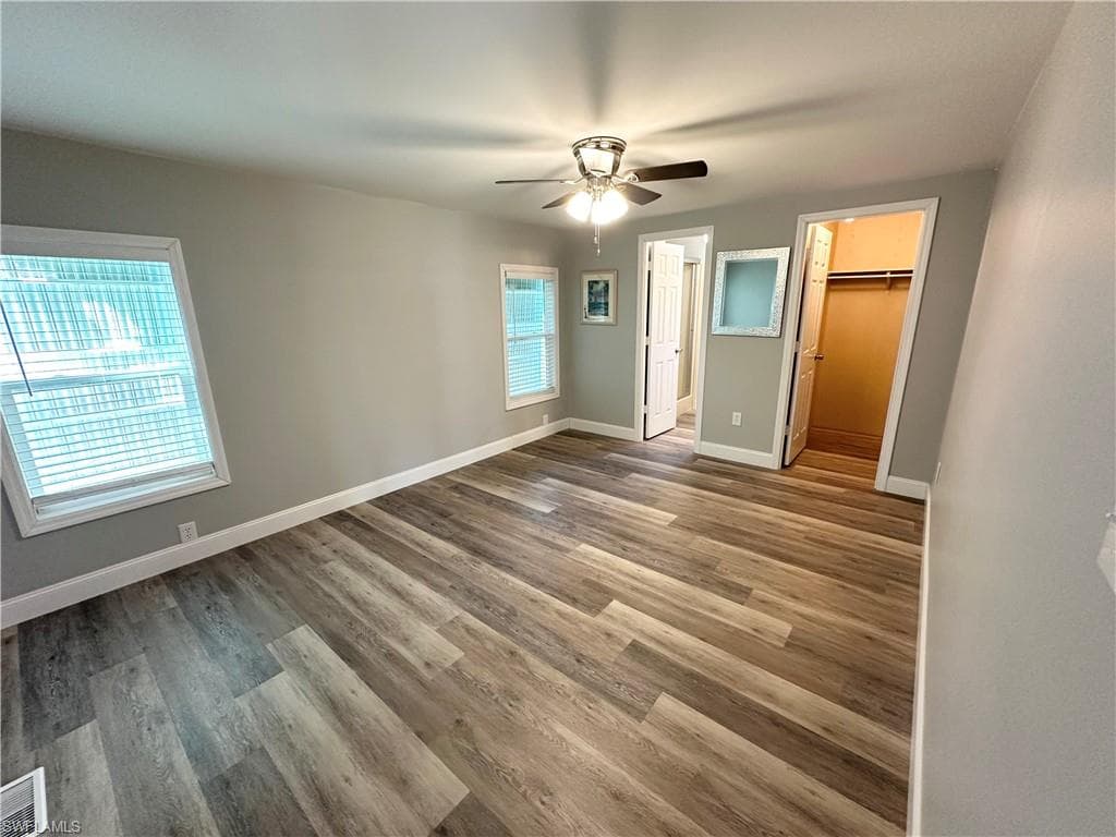 16091 Siesta DR, FORT MYERS FL 33908-11