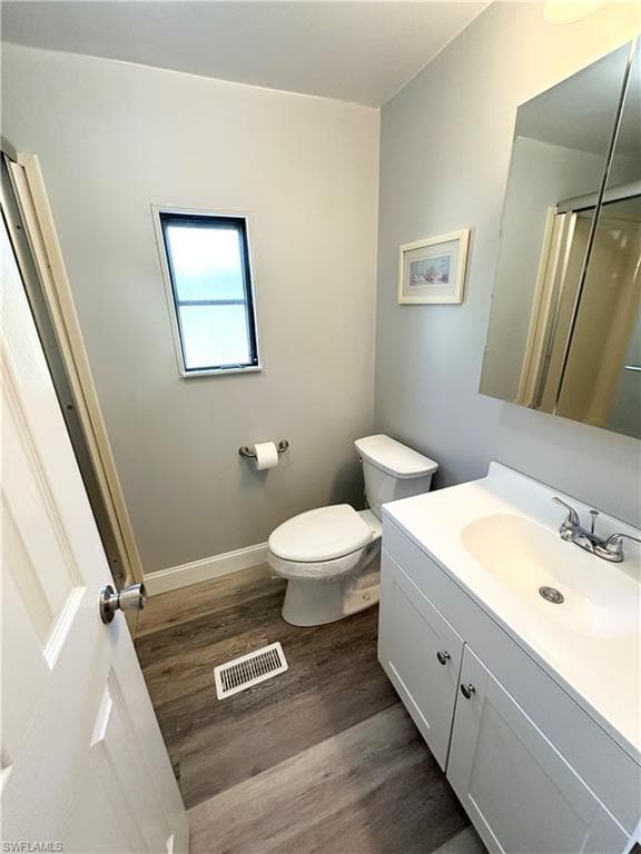 16091 Siesta DR, FORT MYERS FL 33908-13