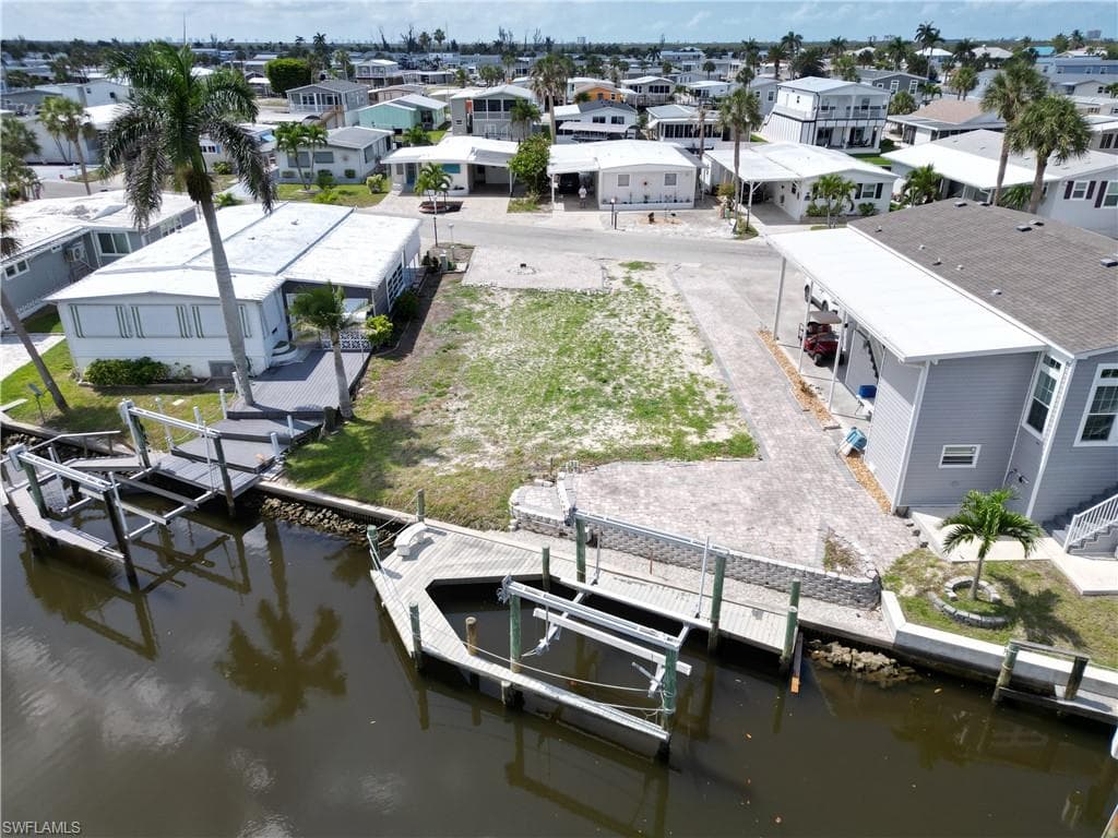 11370 Bougainvillea LN, FORT MYERS BEACH FL 33931-2