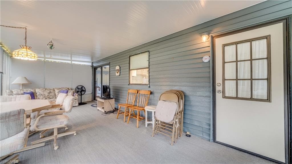 419 Horizon DR, NORTH FORT MYERS FL 33903-21