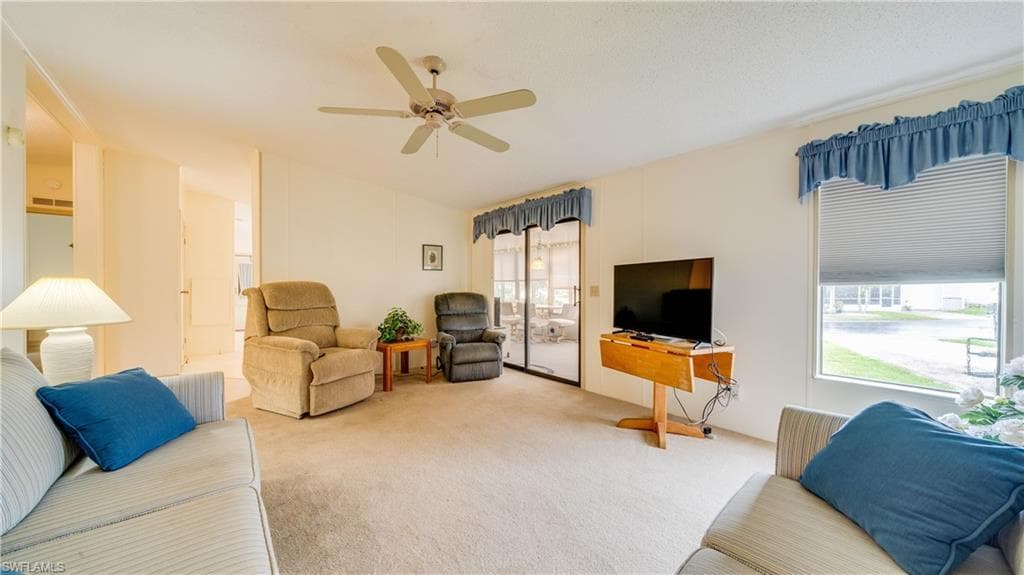 419 Horizon DR, NORTH FORT MYERS FL 33903-7