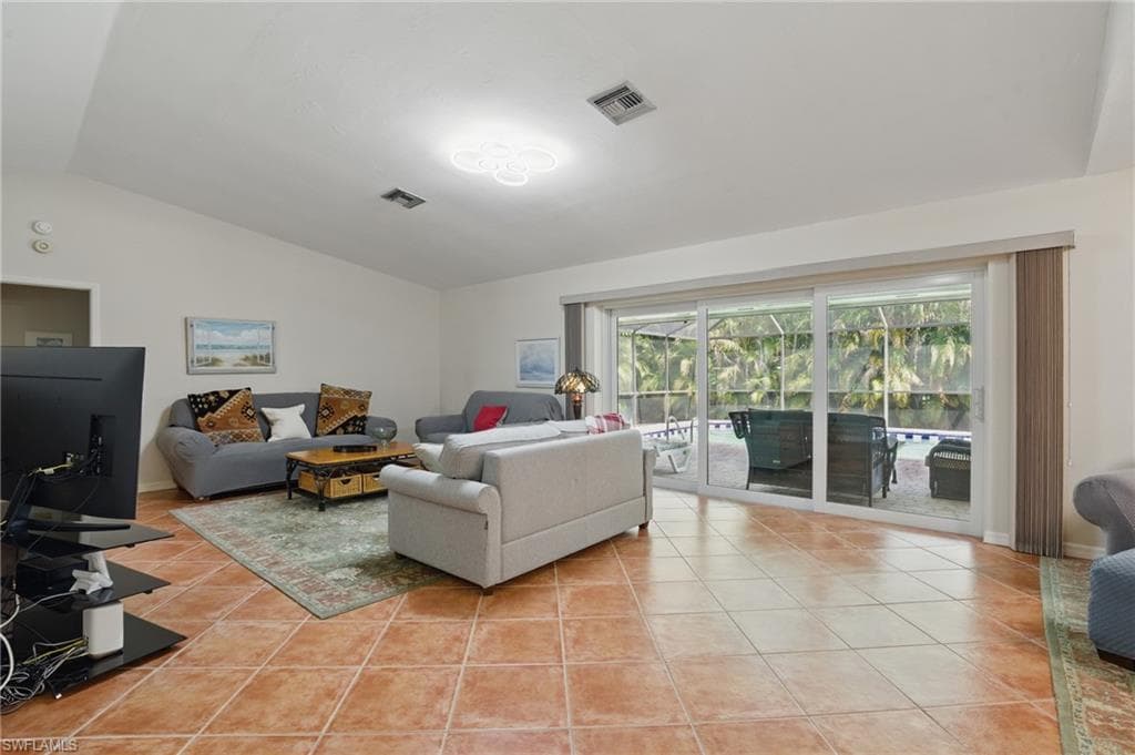 3604 Sudbury LN, BONITA SPRINGS FL 34134-3