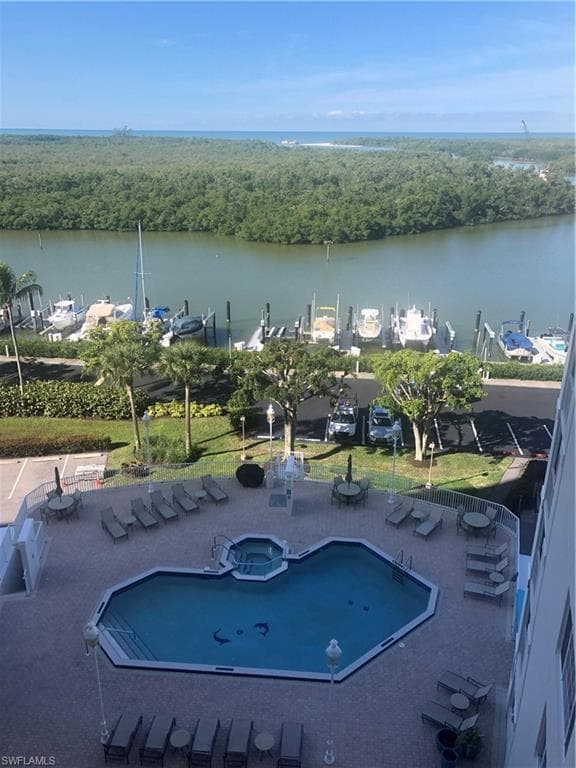 13105 Vanderbilt DR # 808, NAPLES FL 34110-25