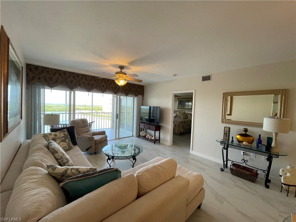 13105 Vanderbilt DR # 808, NAPLES FL 34110-4