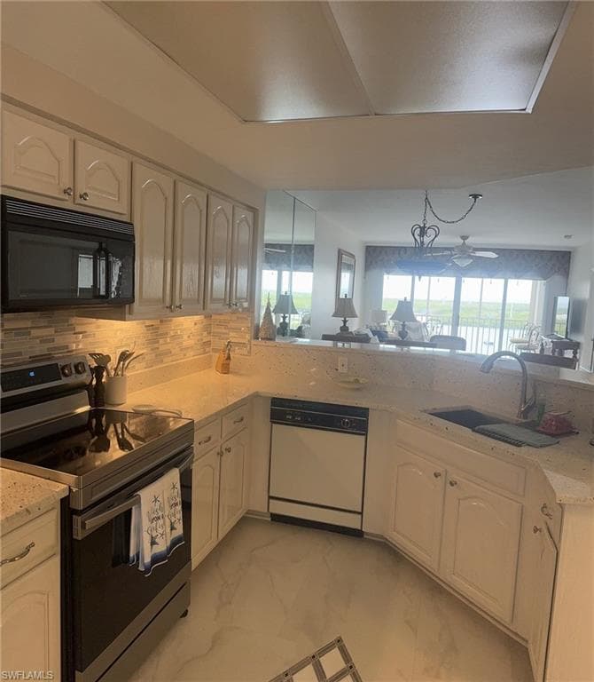 13105 Vanderbilt DR # 808, NAPLES FL 34110-9