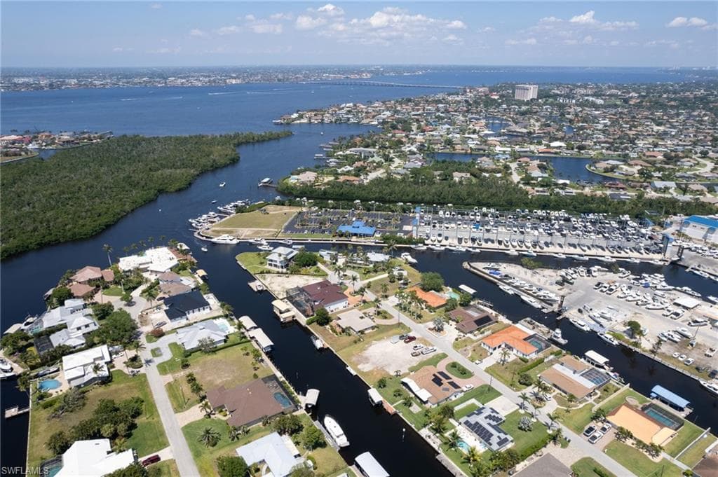 123 Placid DR, FORT MYERS FL 33919-44