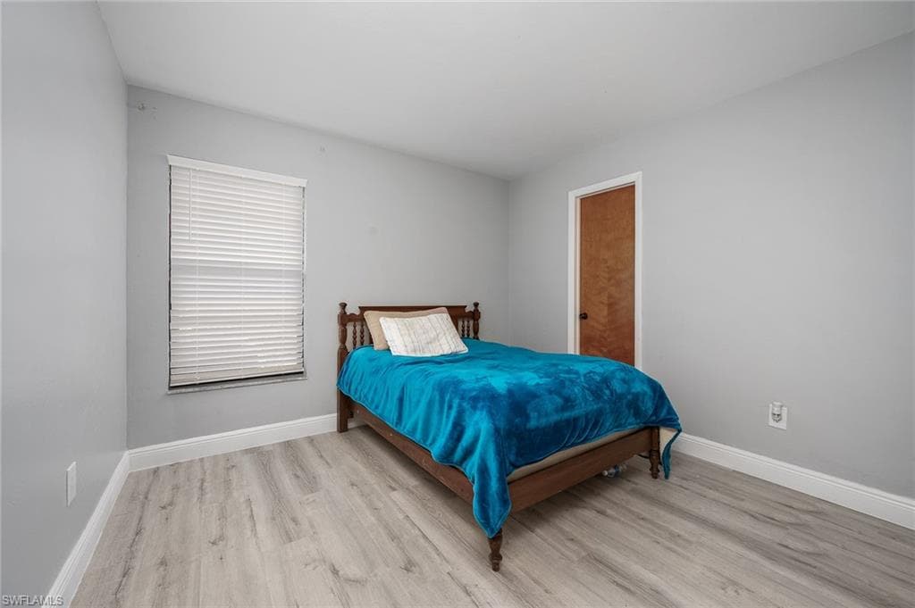 123 Placid DR, FORT MYERS FL 33919-18