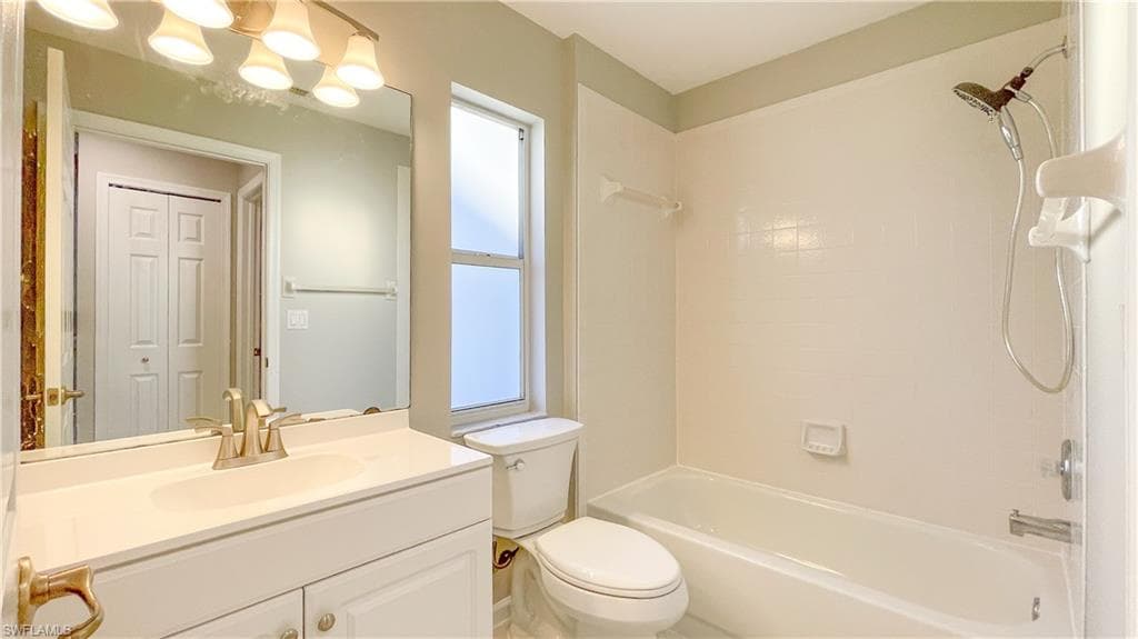 7602 Citrus Hill LN, NAPLES FL 34109-30