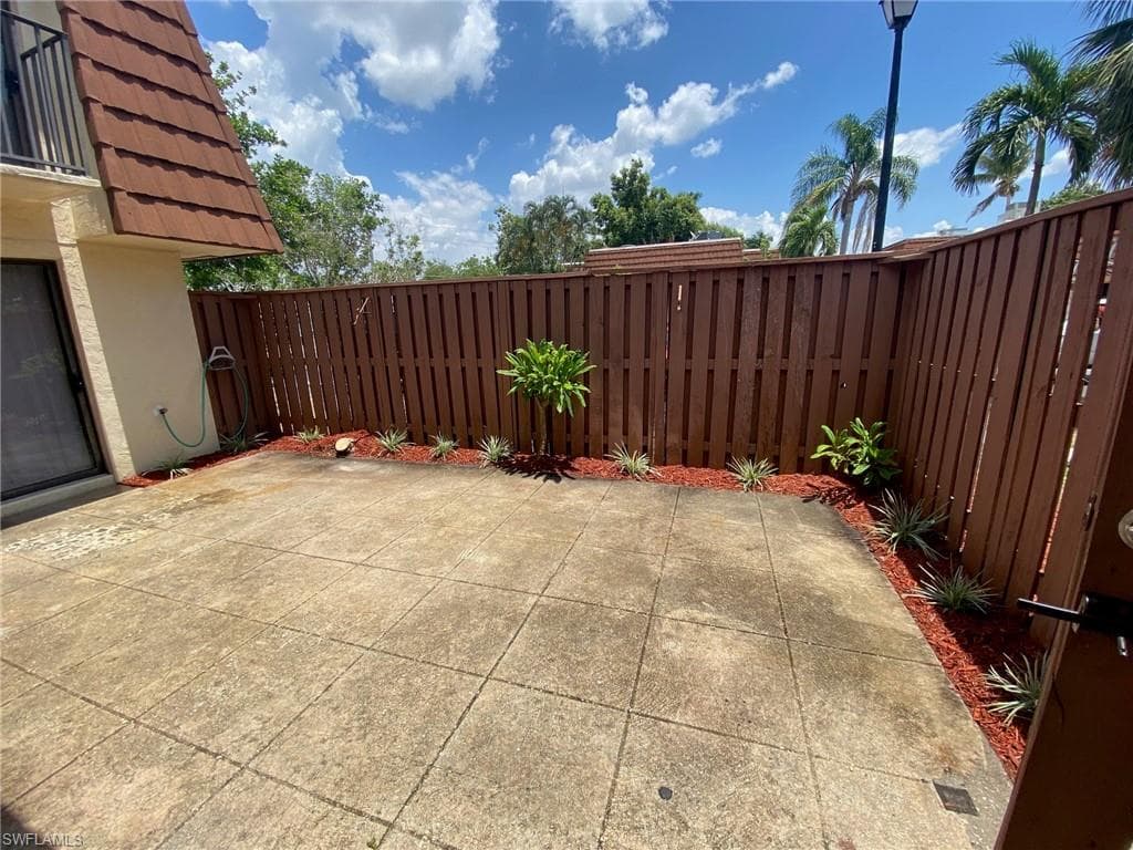 5239 Cedarbend DR # 1, FORT MYERS FL 33919-3