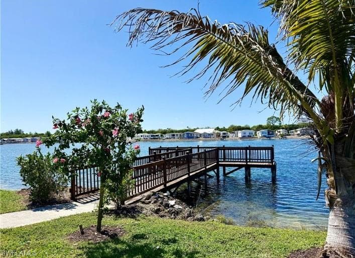 276 Bass LN, NAPLES FL 34114-29