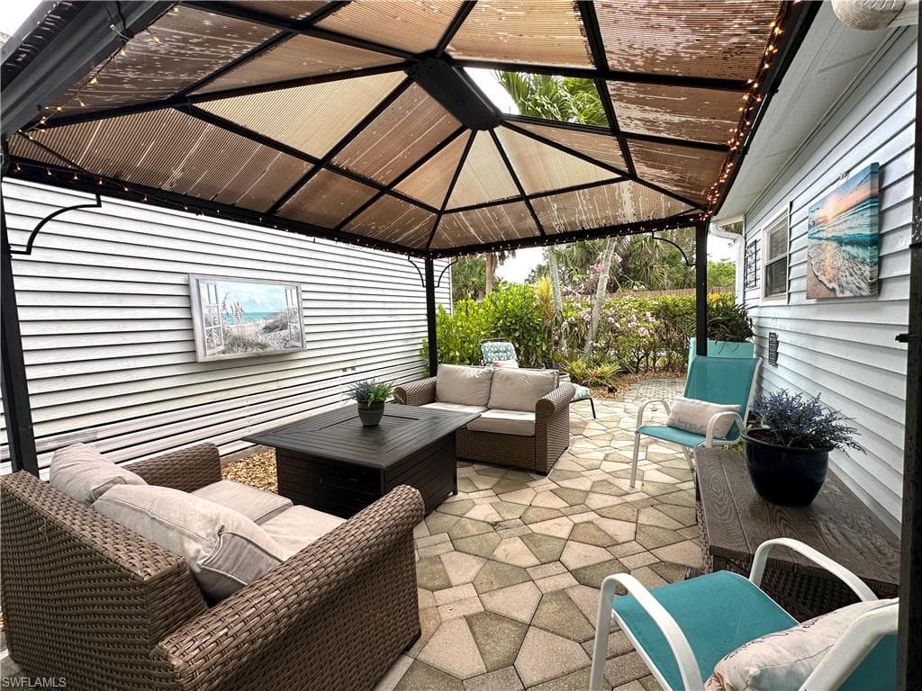 20181 Cumberland CT, ESTERO FL 33928-2