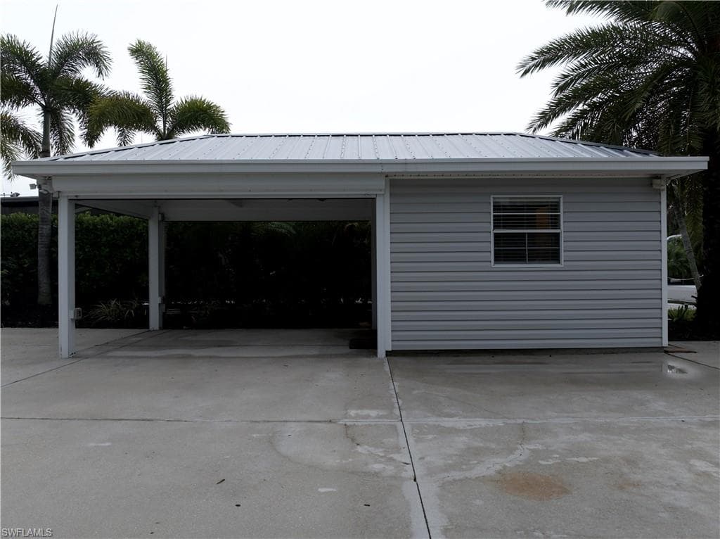 5701 Cypress Woods Resort DR, FORT MYERS FL 33905-11