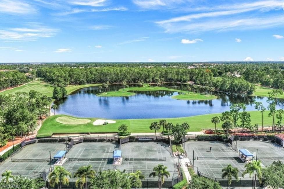 8217 Parkstone PL # 102, NAPLES FL 34120-47