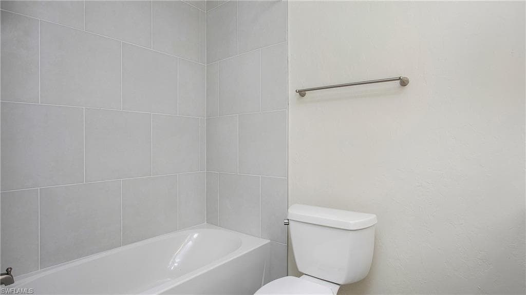 3148 APACHE ST, FORT MYERS FL 33916-41