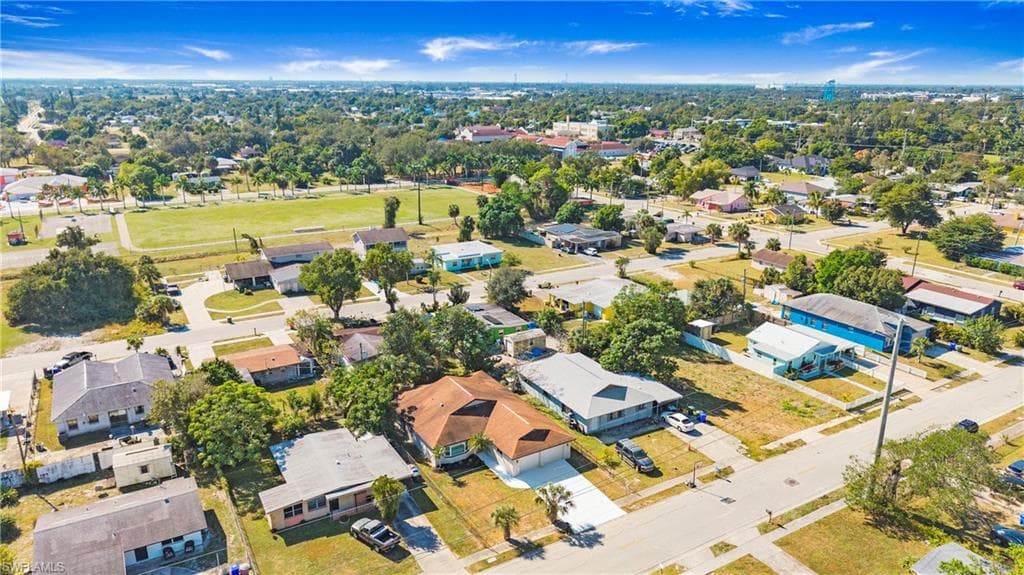 3148 APACHE ST, FORT MYERS FL 33916-48