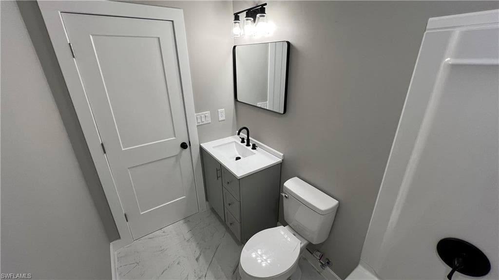 2615/2617 Michigan AVE, FORT MYERS FL 33916-8