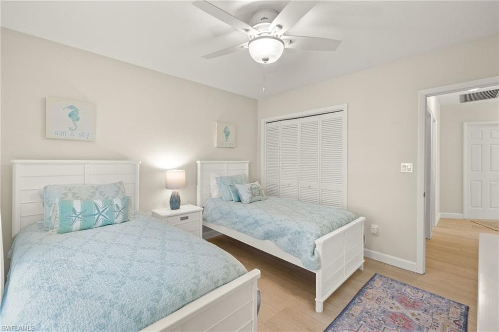 1283 Par View DR, SANIBEL FL 33957-18
