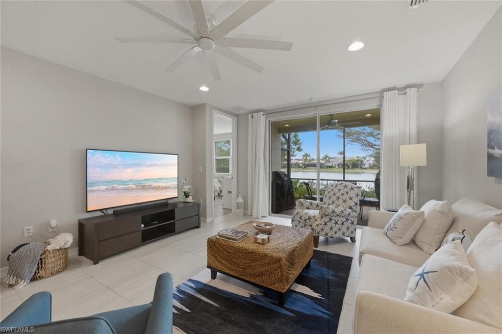 14827 Edgewater CIR, NAPLES FL 34114-5