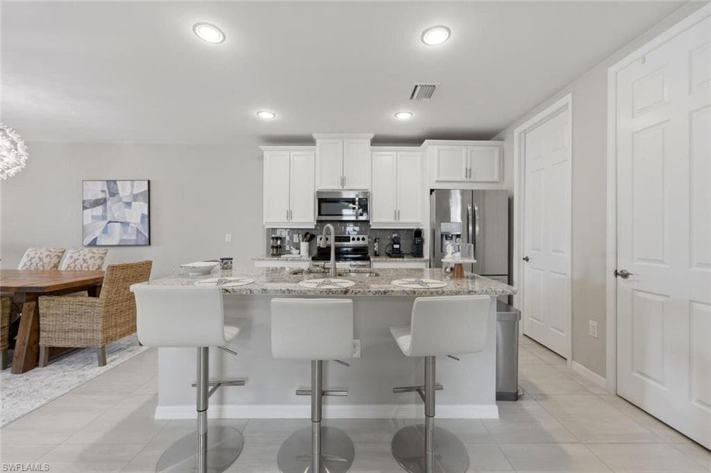 14827 Edgewater CIR, NAPLES FL 34114-13
