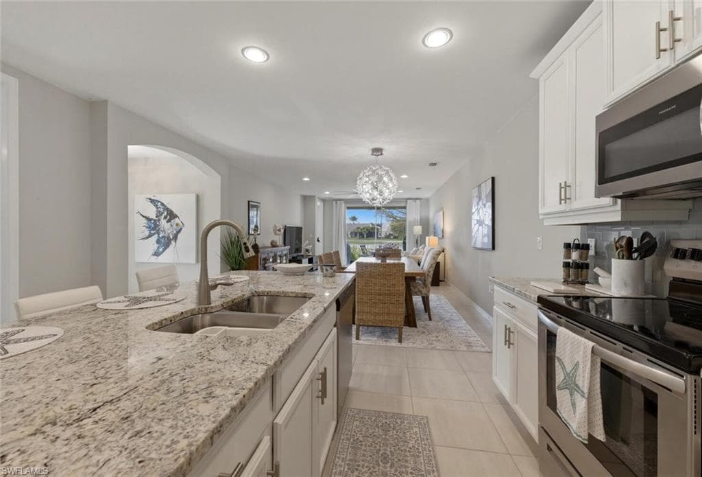 14827 Edgewater CIR, NAPLES FL 34114-17