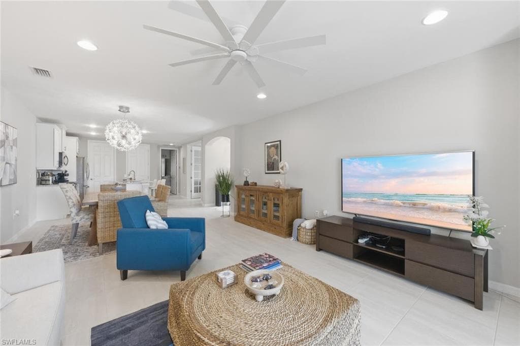 14827 Edgewater CIR, NAPLES FL 34114-7