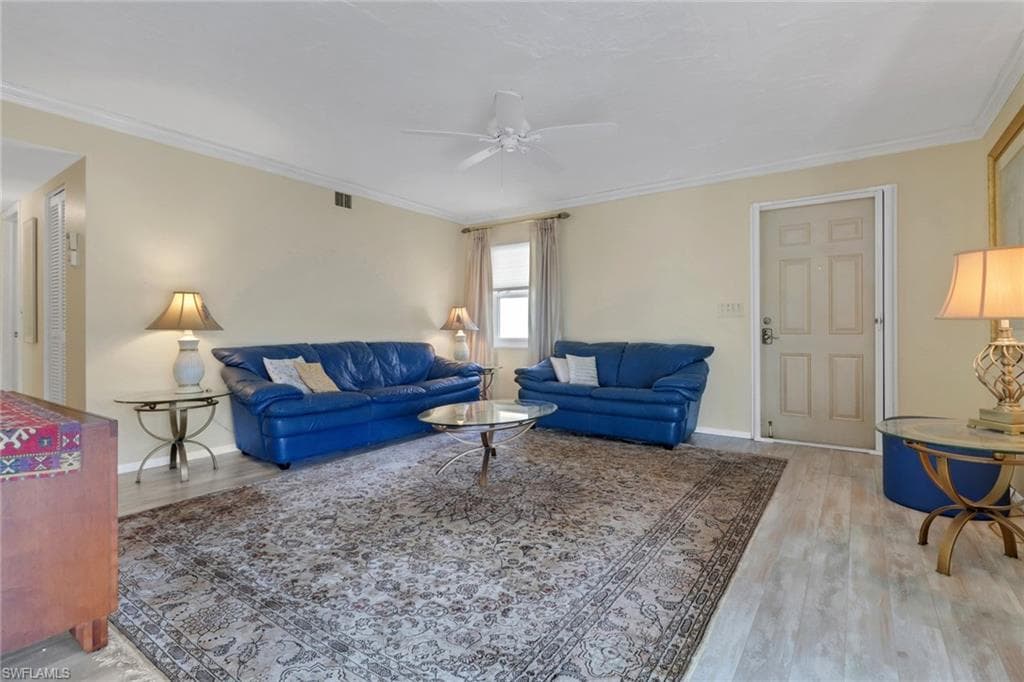 1155 Sandpiper ST # D4, NAPLES FL 34102-26