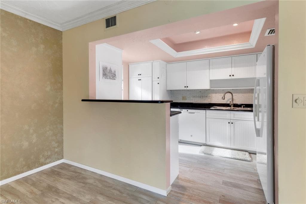 1155 Sandpiper ST # D4, NAPLES FL 34102-29