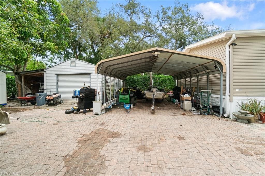 11068 New Moon CT, BONITA SPRINGS FL 34135-15