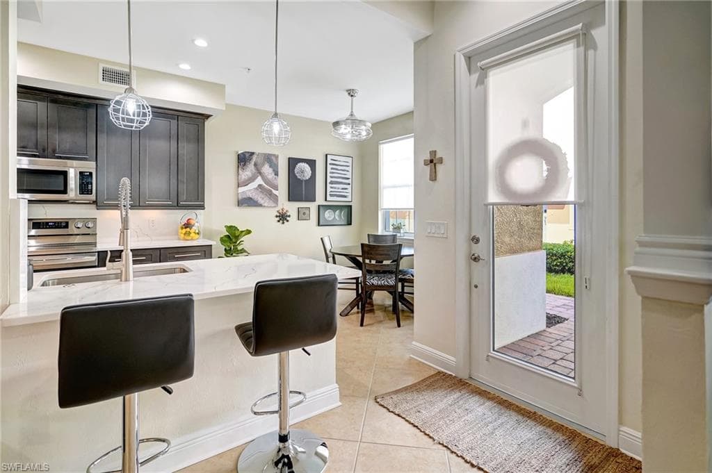 18273 Creekside Preserve LOOP # 101, FORT MYERS FL 33908-14