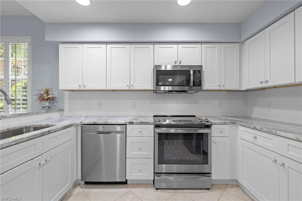 19081 Ridgepoint DR # 102, ESTERO FL 33928-2