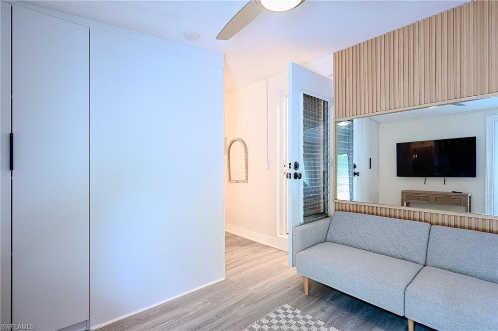 757 101 AVE N, NAPLES FL 34108-15