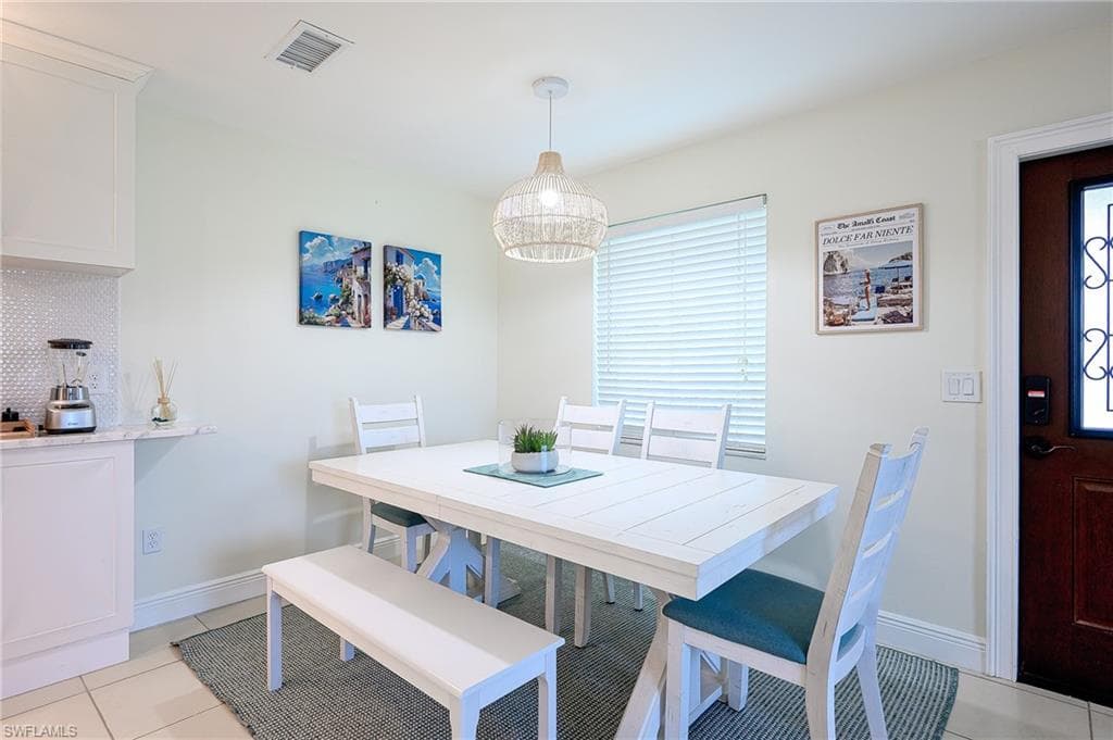 757 101 AVE N, NAPLES FL 34108-11