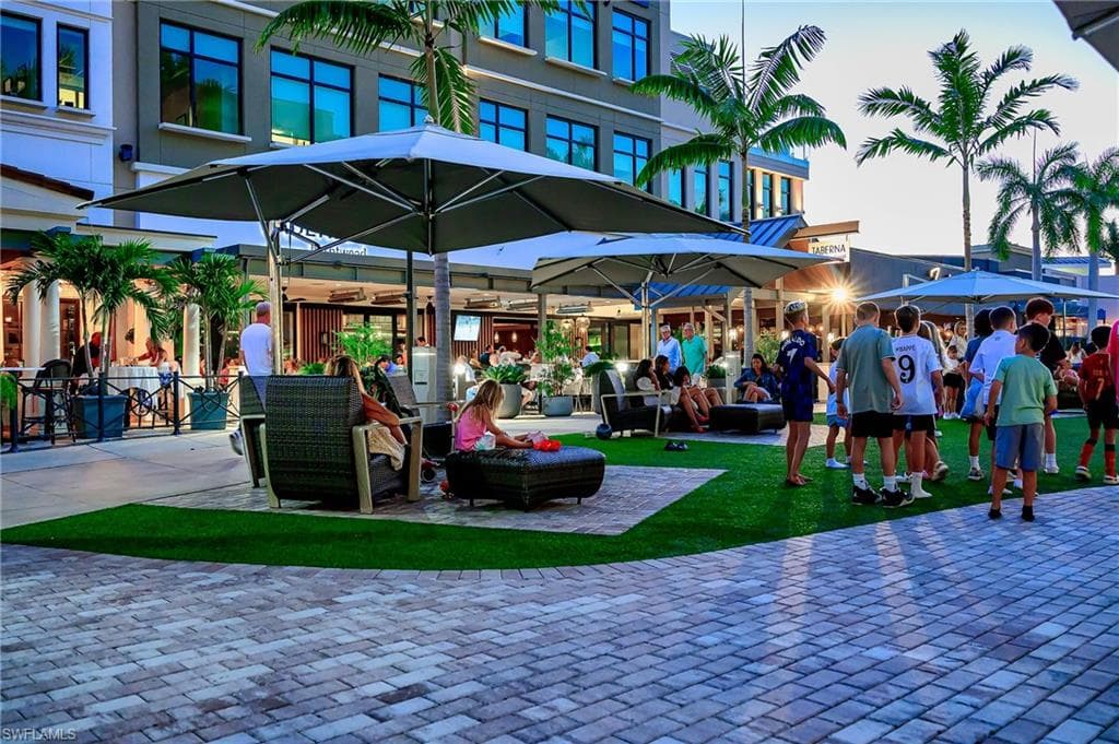 757 101 AVE N, NAPLES FL 34108-25