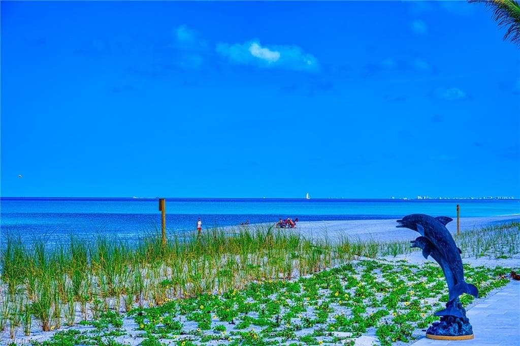 757 101 AVE N, NAPLES FL 34108-32