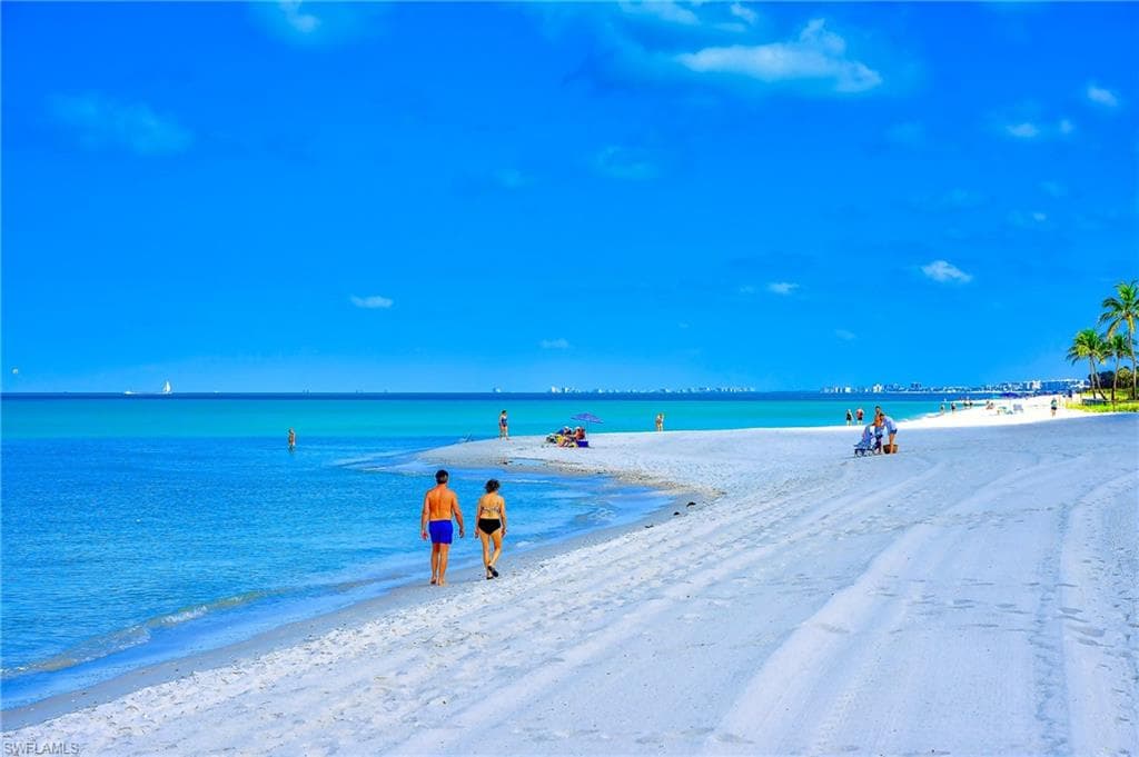 757 101 AVE N, NAPLES FL 34108-30