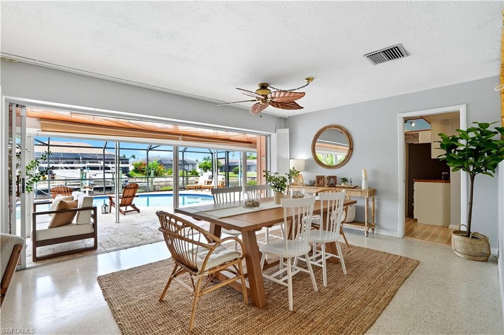 3332 19th AVE-15
