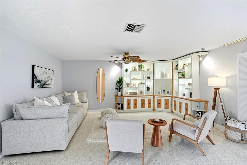 3332 19th AVE-11