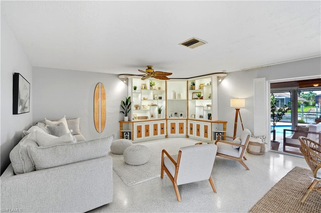 3332 19th AVE-10