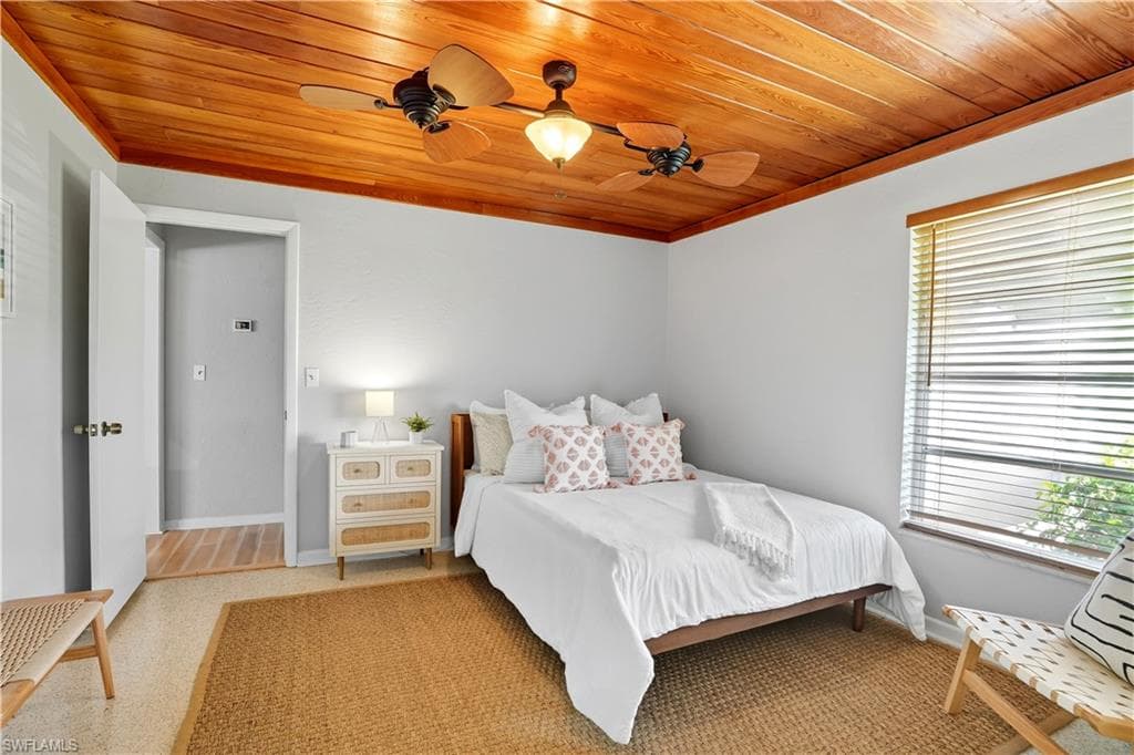 3332 19th AVE-28