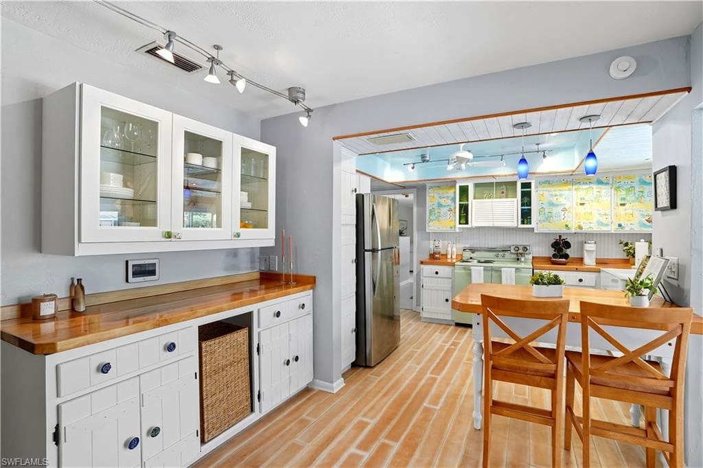 3332 19th AVE-20