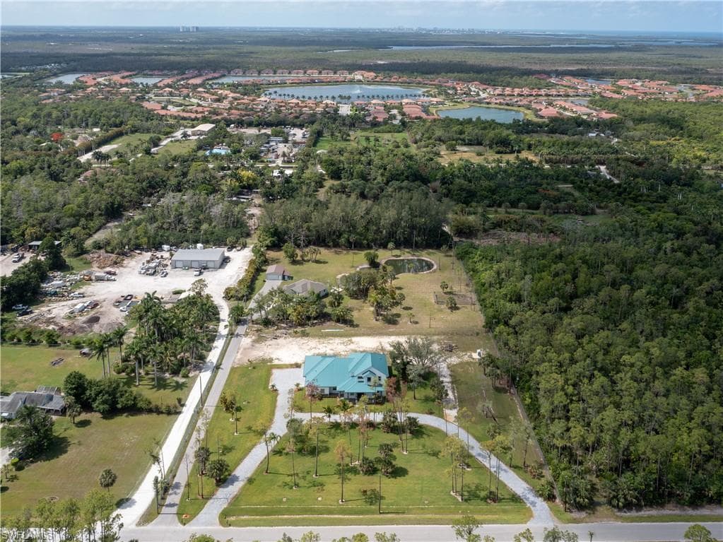 256 Price ST, NAPLES FL 34113-2