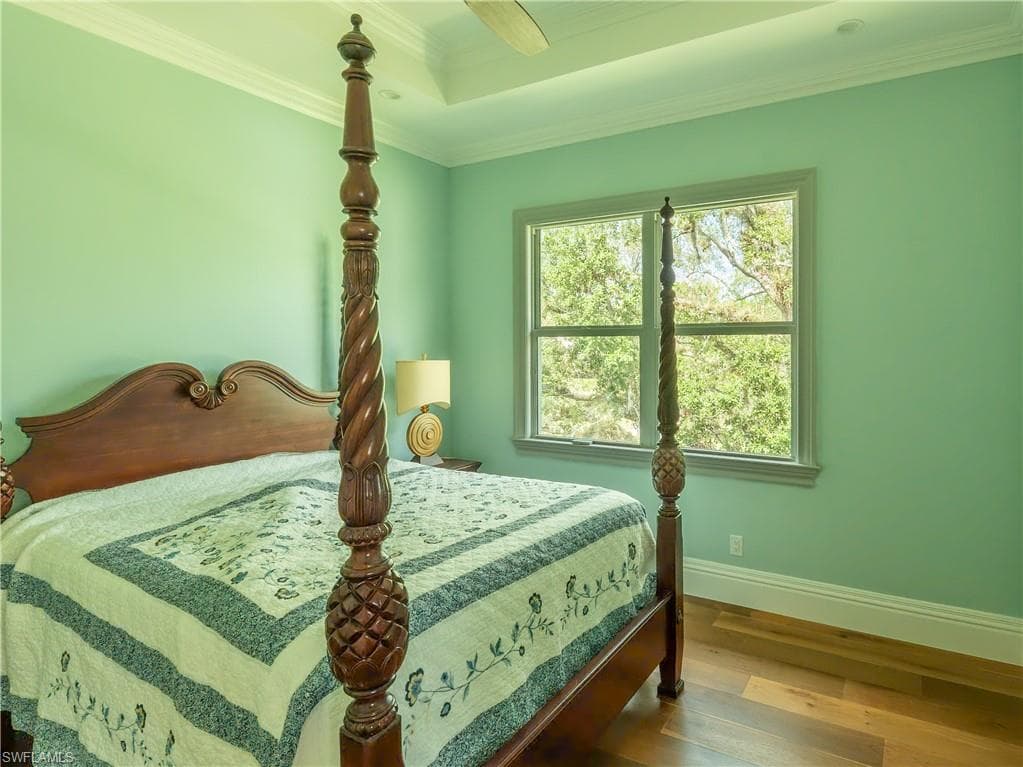 256 Price ST, NAPLES FL 34113-19