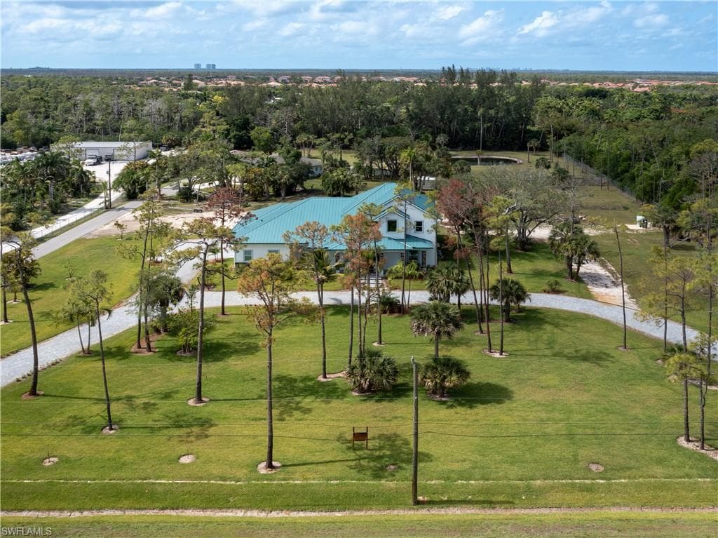 256 Price ST, NAPLES FL 34113-37