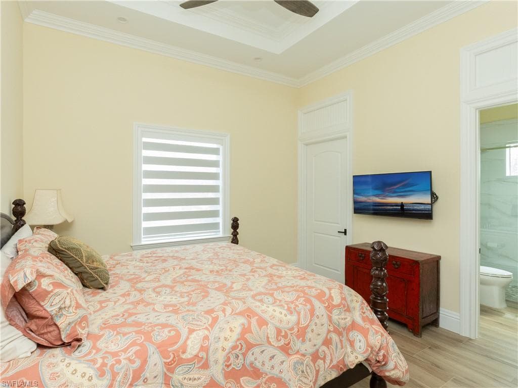 256 Price ST, NAPLES FL 34113-17