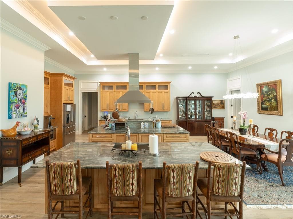 256 Price ST, NAPLES FL 34113-10